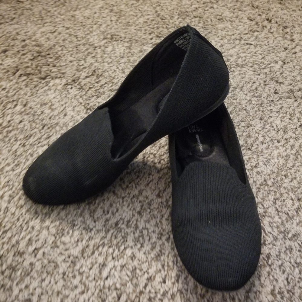 Black flats